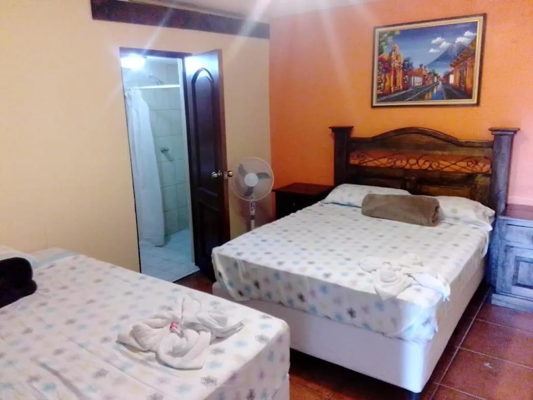Bed & Breakfast Hotel Central Antiguainn