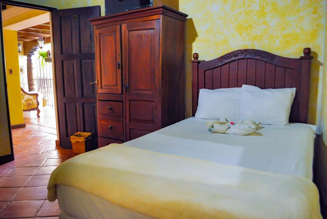 Bed & Breakfast Hotel Central Antiguainn