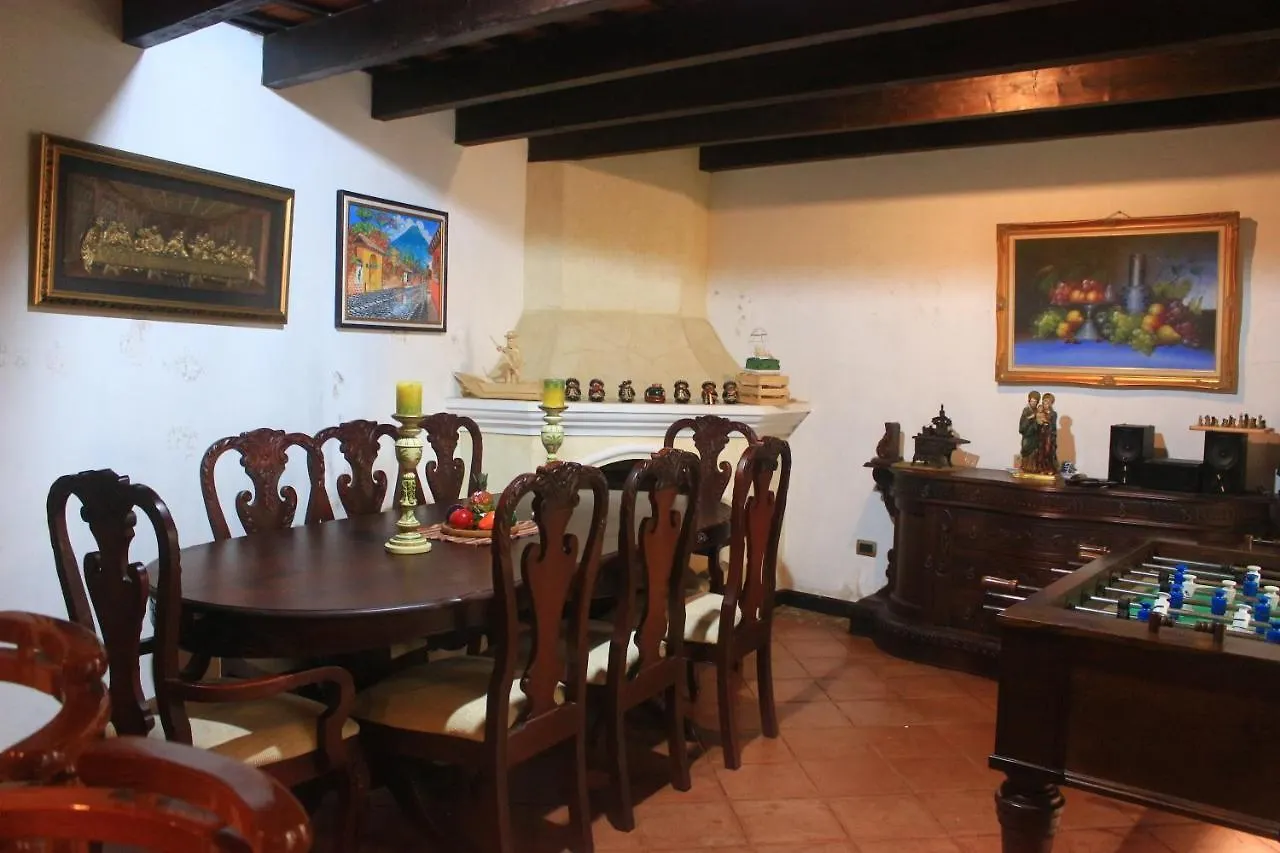 Bed & Breakfast Hotel Central Antiguainn